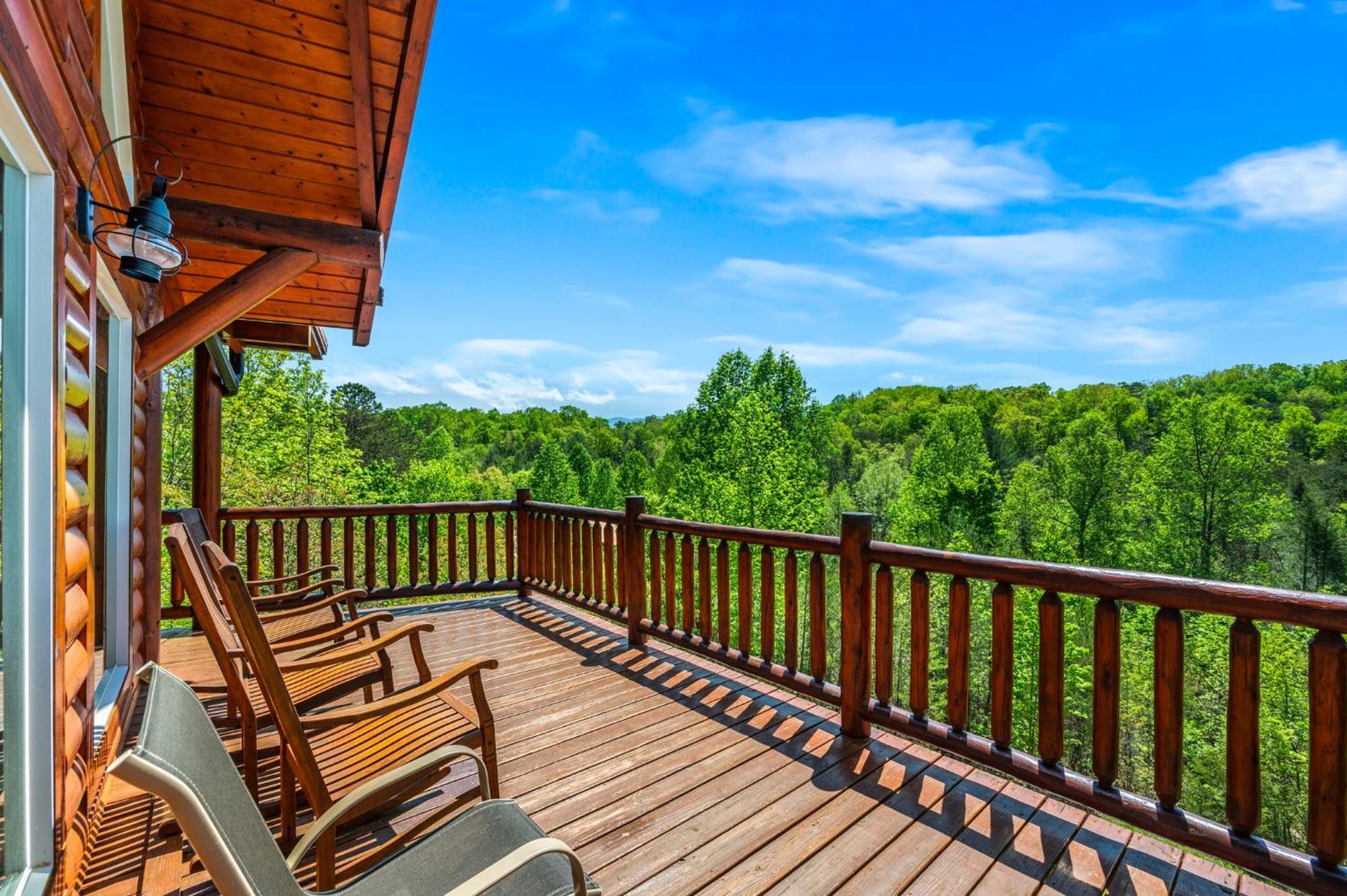 Ridge View Lodge Nature And Mountain View - Hot Tub - Firepit - Yard - Games Gatlinburg Bagian luar foto