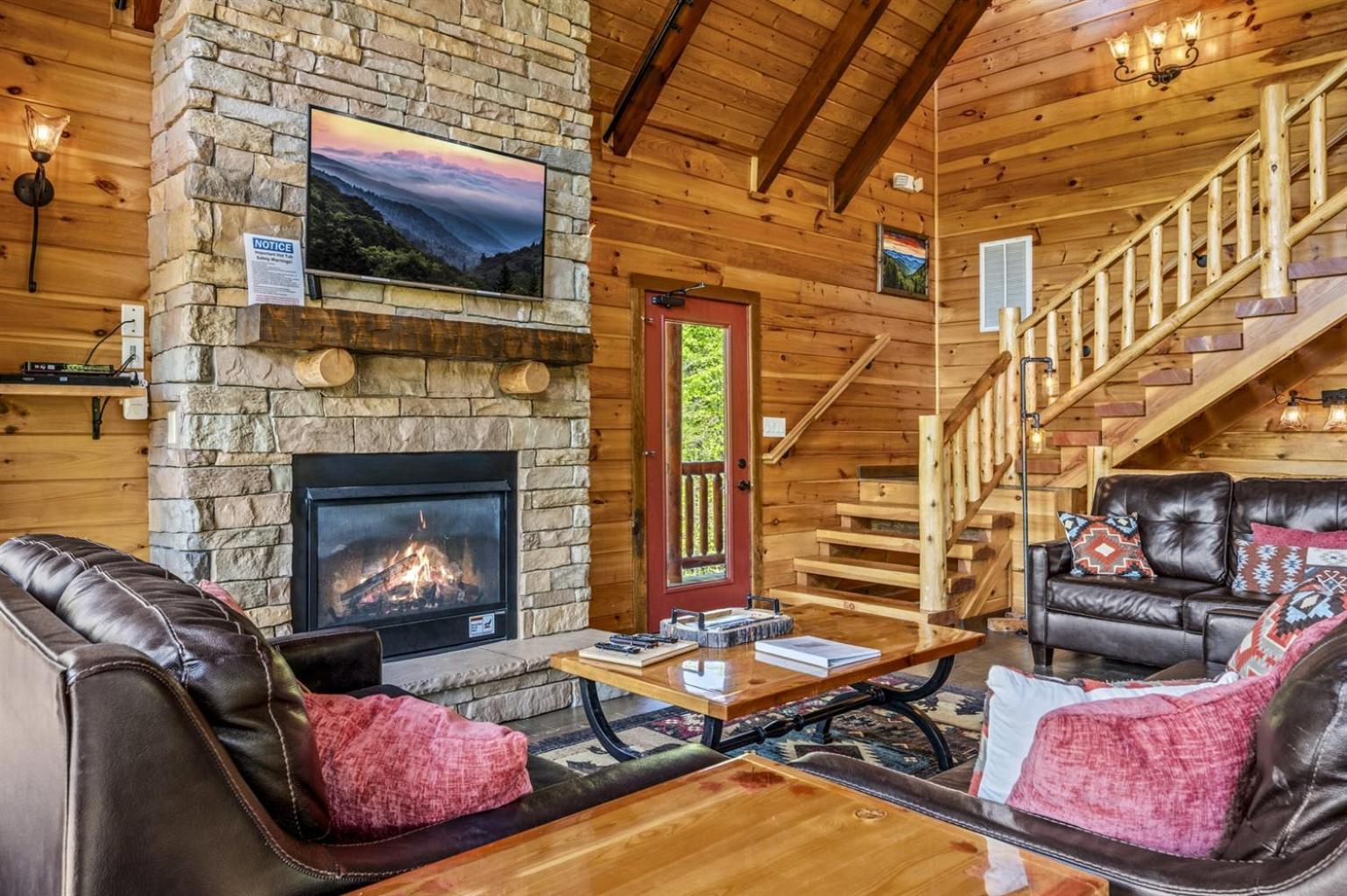 Ridge View Lodge Nature And Mountain View - Hot Tub - Firepit - Yard - Games Gatlinburg Bagian luar foto