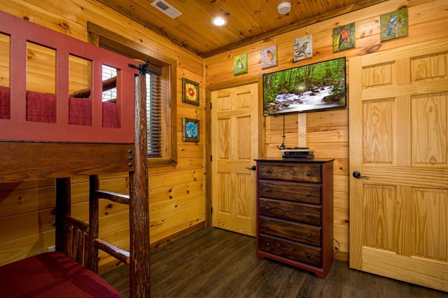 Ridge View Lodge Nature And Mountain View - Hot Tub - Firepit - Yard - Games Gatlinburg Bagian luar foto